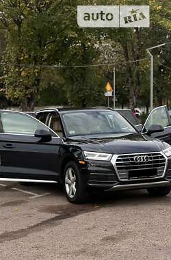 Позашляховик / Кросовер Audi Q5 2019 в Києві