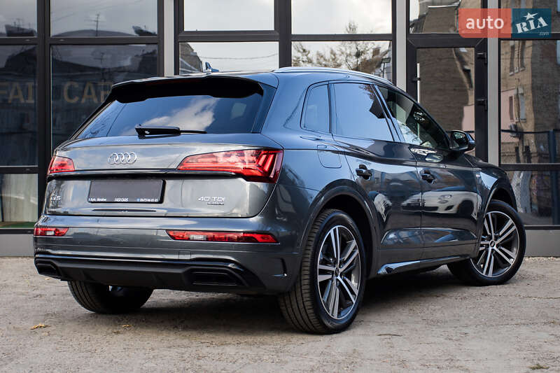 Внедорожник / Кроссовер Audi Q5 2020 в Киеве