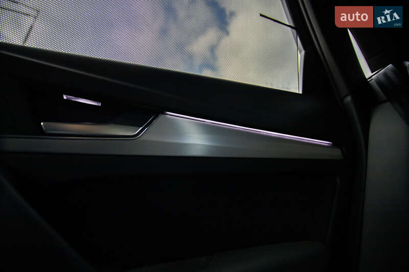 Внедорожник / Кроссовер Audi Q5 2020 в Киеве