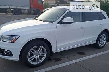 Позашляховик / Кросовер Audi Q5 2015 в Сарнах