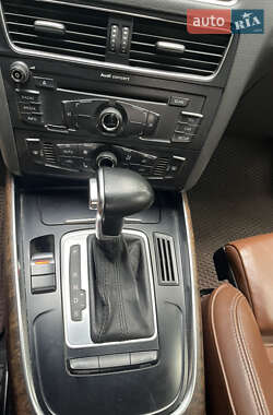 Внедорожник / Кроссовер Audi Q5 2009 в 