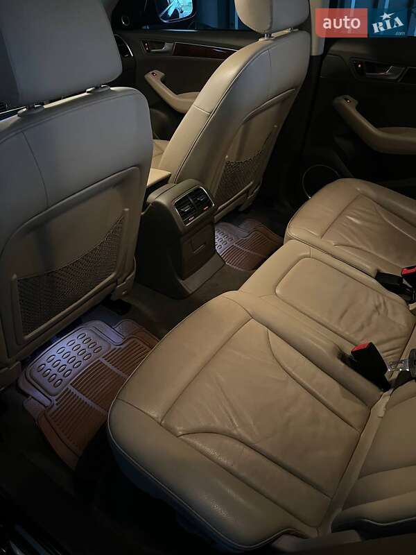 Позашляховик / Кросовер Audi Q5 2011 в Тетієві