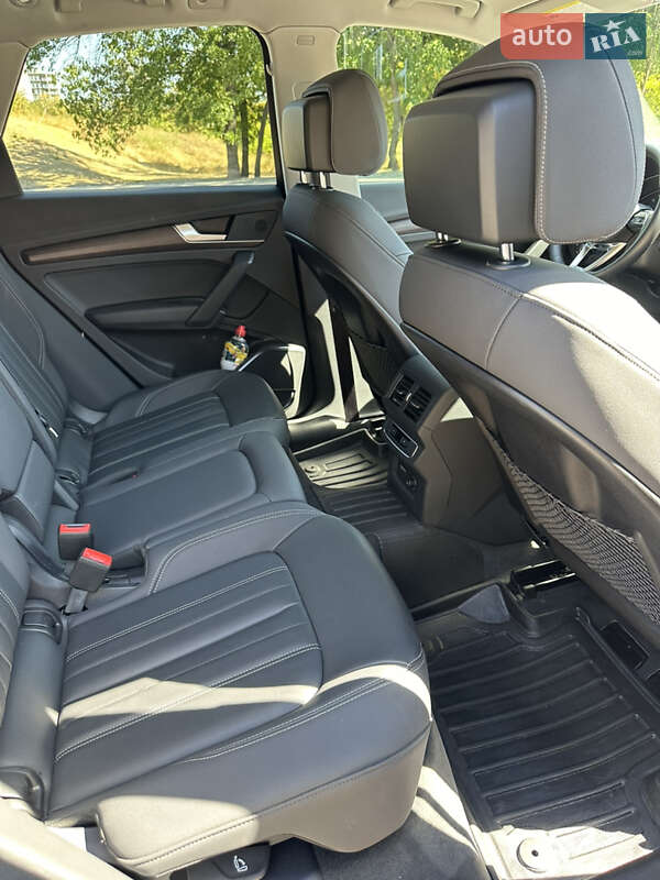 Позашляховик / Кросовер Audi Q5 2021 в Кропивницькому