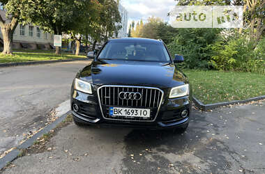 Внедорожник / Кроссовер Audi Q5 2013 в Ровно