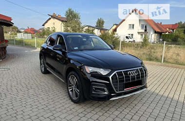 Внедорожник / Кроссовер Audi Q5 2021 в Киеве