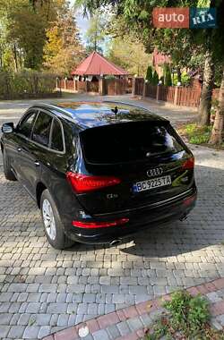 Позашляховик / Кросовер Audi Q5 2016 в Самборі