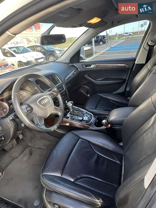 Позашляховик / Кросовер Audi Q5 2015 в Вінниці