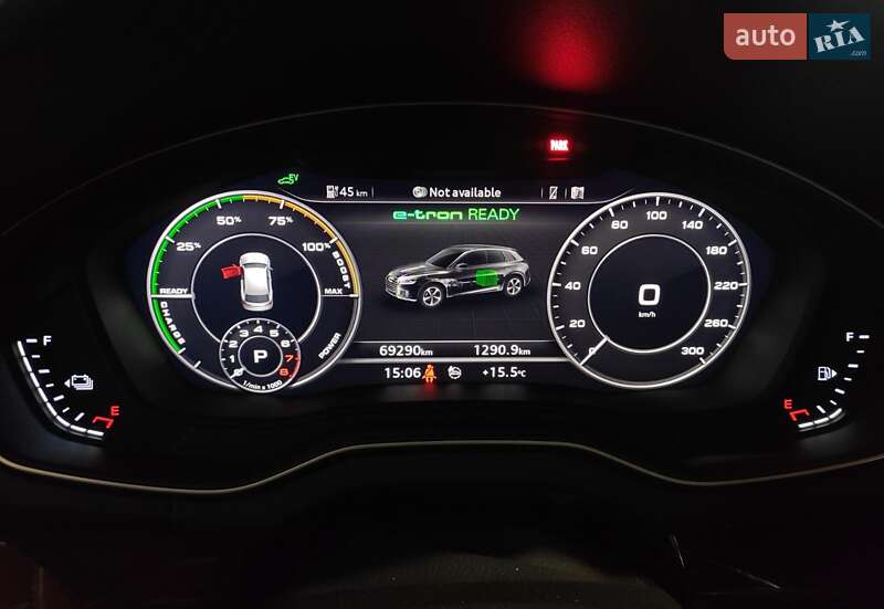 Внедорожник / Кроссовер Audi Q5 2020 в Нововолынске