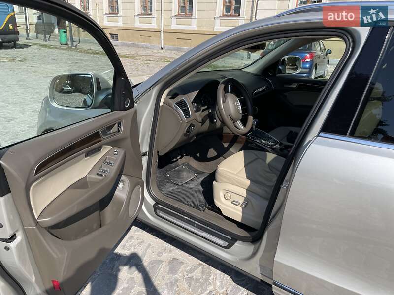 Внедорожник / Кроссовер Audi Q5 2013 в Каменец-Подольском