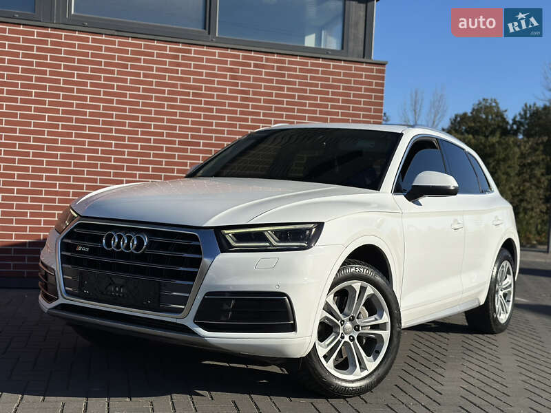 Позашляховик / Кросовер Audi Q5 2018 в Львові