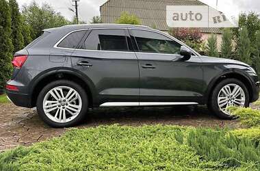 Внедорожник / Кроссовер Audi Q5 2019 в Киеве