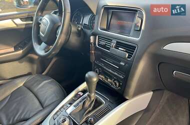Внедорожник / Кроссовер Audi Q5 2010 в 