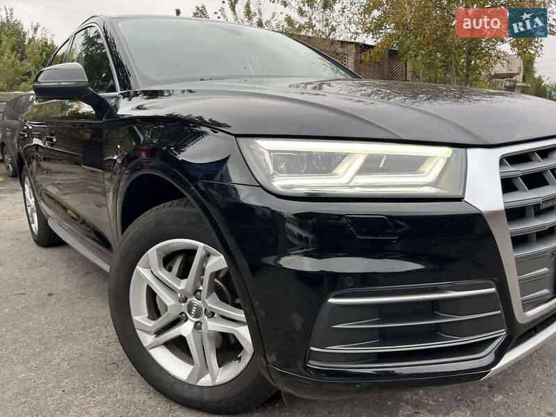 Внедорожник / Кроссовер Audi Q5 2018 в Корце