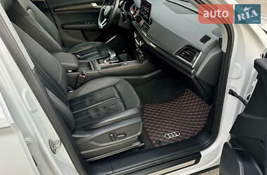 Внедорожник / Кроссовер Audi Q5 2021 в Киеве