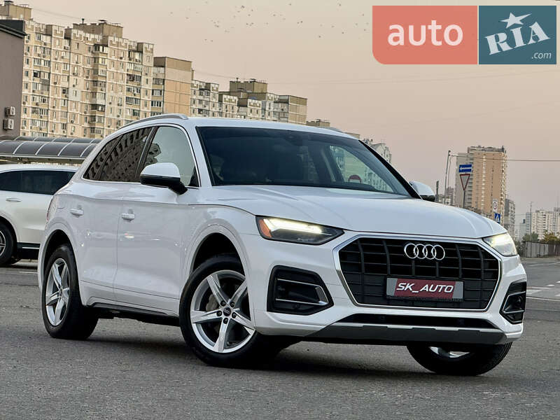 Внедорожник / Кроссовер Audi Q5 2021 в Киеве