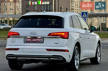 Внедорожник / Кроссовер Audi Q5 2021 в Киеве