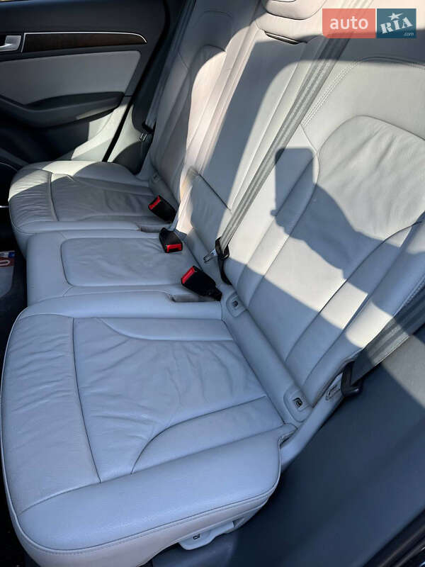 Внедорожник / Кроссовер Audi Q5 2013 в Львове