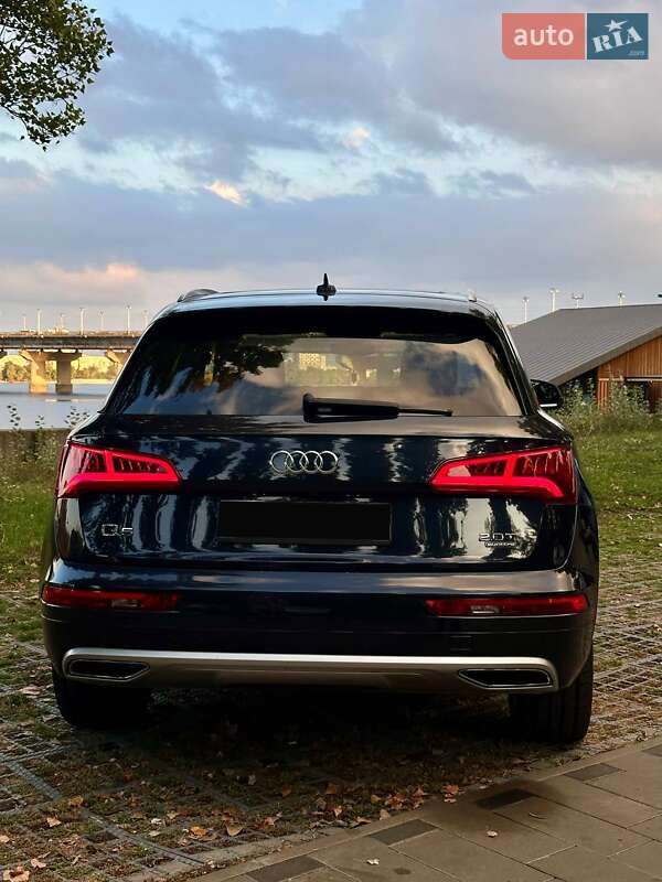 Внедорожник / Кроссовер Audi Q5 2018 в Вышгороде