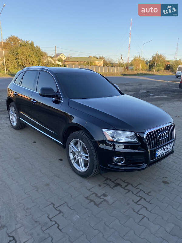 Позашляховик / Кросовер Audi Q5 2015 в Луцьку
