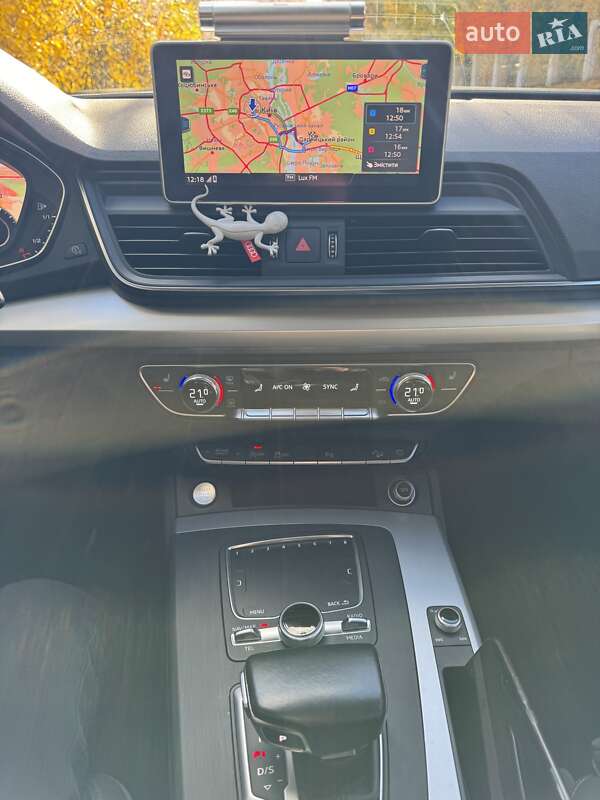 Внедорожник / Кроссовер Audi Q5 2018 в Киеве
