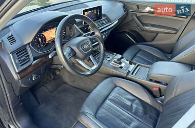 Внедорожник / Кроссовер Audi Q5 2019 в 