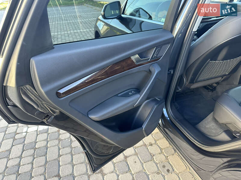 Внедорожник / Кроссовер Audi Q5 2019 в Ивано-Франковске