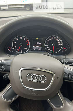 Внедорожник / Кроссовер Audi Q5 2012 в 