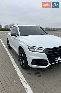 Внедорожник / Кроссовер Audi Q5 2019 в Одессе