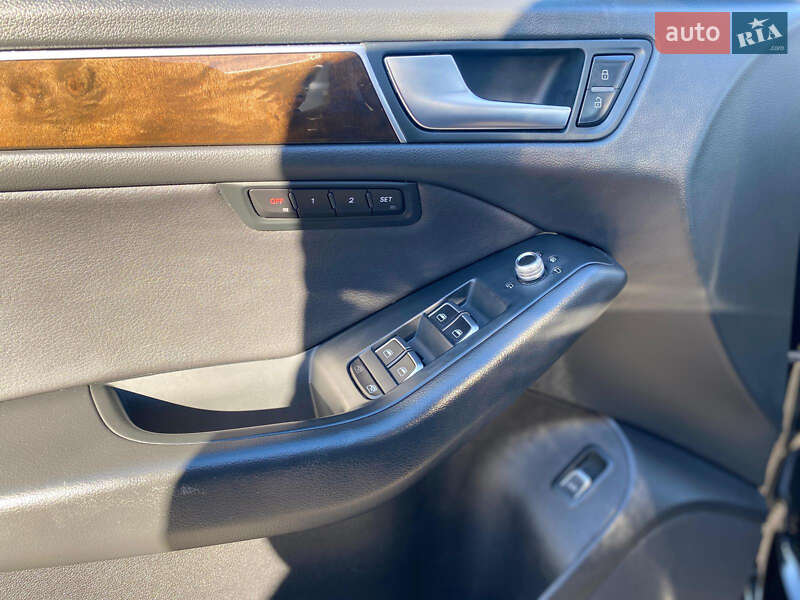 Внедорожник / Кроссовер Audi Q5 2015 в Киеве