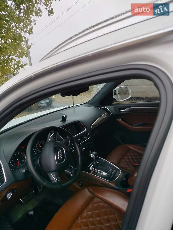 Позашляховик / Кросовер Audi Q5 2012 в Києві
