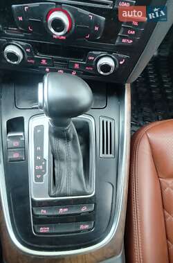 Внедорожник / Кроссовер Audi Q5 2012 в 
