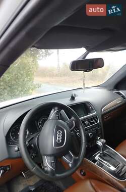 Внедорожник / Кроссовер Audi Q5 2012 в 