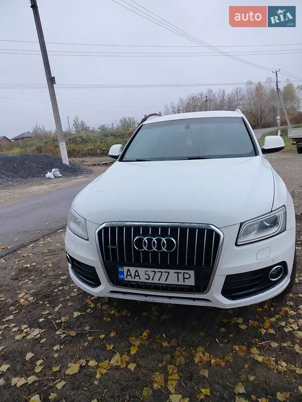Позашляховик / Кросовер Audi Q5 2012 в Києві