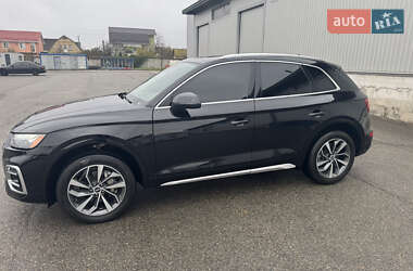 Позашляховик / Кросовер Audi Q5 2020 в Києві