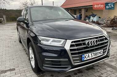 Позашляховик / Кросовер Audi Q5 2019 в Києві