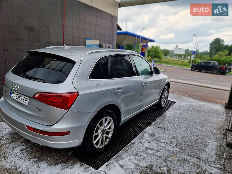 Позашляховик / Кросовер Audi Q5 2011 в Львові