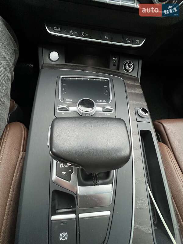 Внедорожник / Кроссовер Audi Q5 2018 в Львове