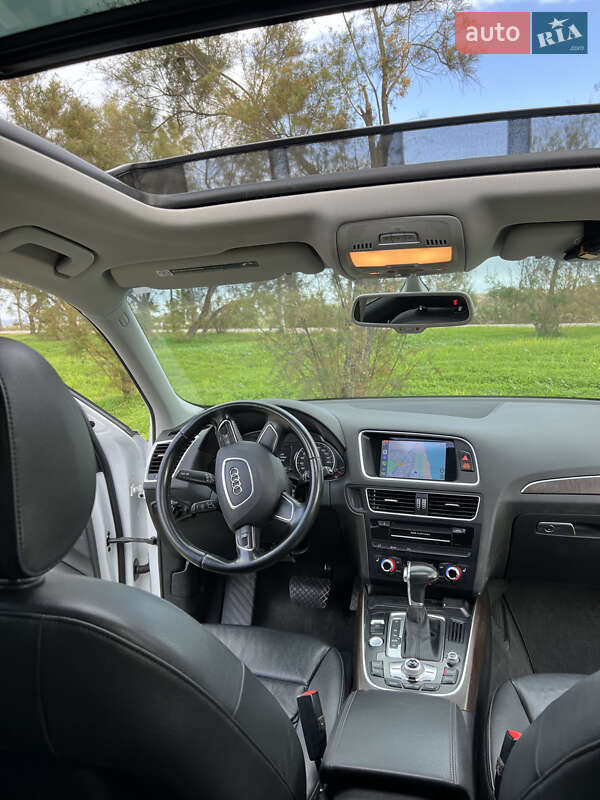 Позашляховик / Кросовер Audi Q5 2015 в Львові