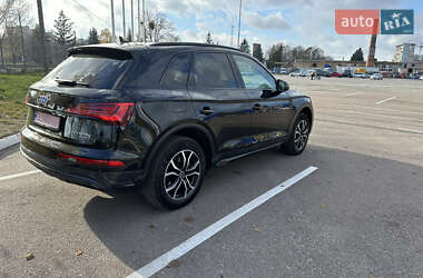 Внедорожник / Кроссовер Audi Q5 2024 в Житомире