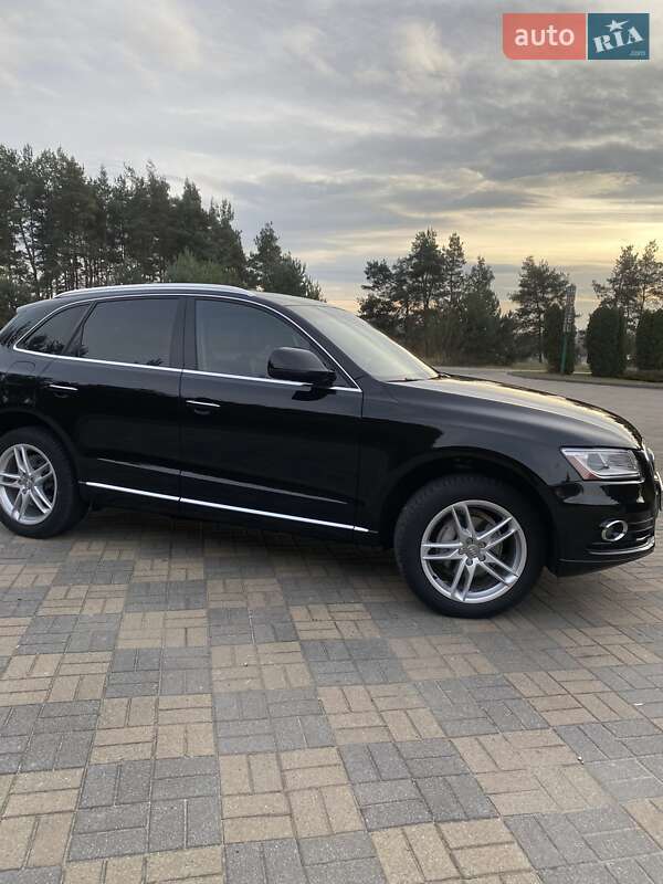 Внедорожник / Кроссовер Audi Q5 2017 в Львове