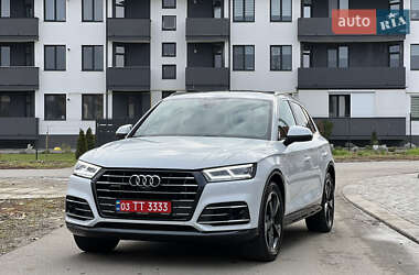 Позашляховик / Кросовер Audi Q5 2020 в Мукачевому