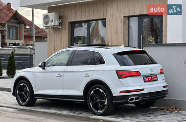 Внедорожник / Кроссовер Audi Q5 2020 в Мукачево