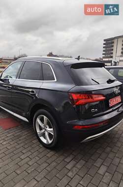 Внедорожник / Кроссовер Audi Q5 2020 в Львове