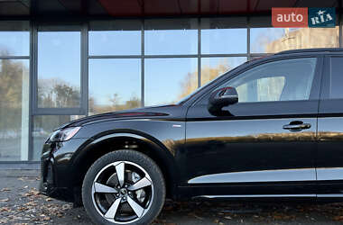 Внедорожник / Кроссовер Audi Q5 2021 в Ровно