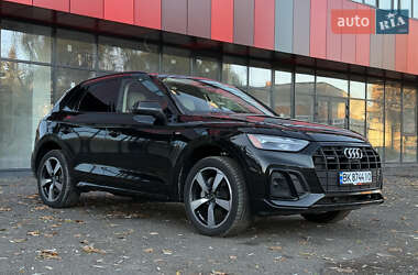 Внедорожник / Кроссовер Audi Q5 2021 в Ровно