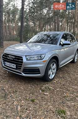 Внедорожник / Кроссовер Audi Q5 2018 в 