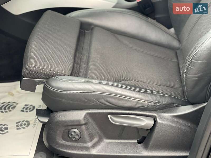 Внедорожник / Кроссовер Audi Q5 2011 в Ужгороде