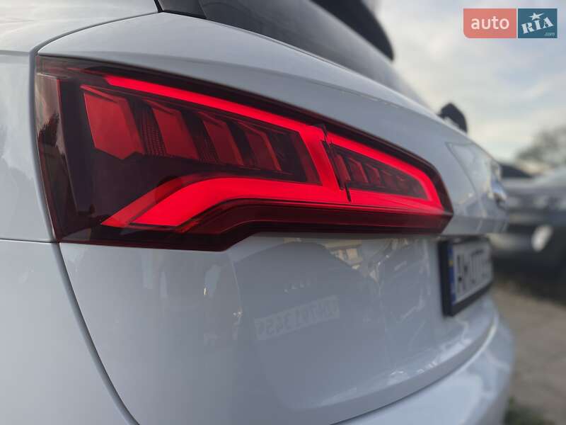 Внедорожник / Кроссовер Audi Q5 2017 в Бердичеве