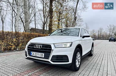 Позашляховик / Кросовер Audi Q5 2017 в Дніпрі