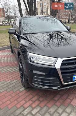 Позашляховик / Кросовер Audi Q5 2017 в Києві